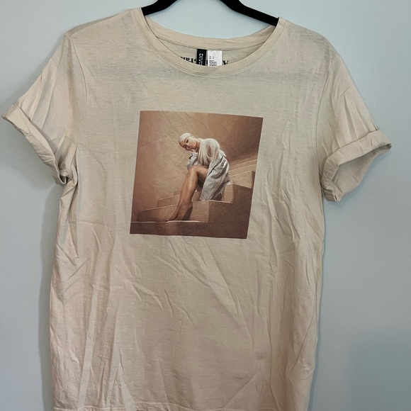 H&M Ariana Grande Tee - Small - Picture 1 of 4